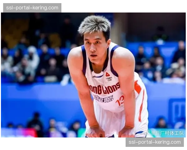 “辽宁男篮核心郭艾伦参与球队合练，有望在季后赛首轮复出”